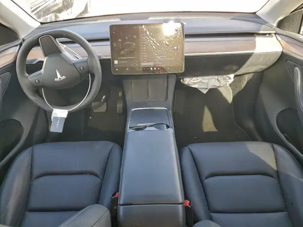 7SAYGDED6SF320402 2025 TESLA MODEL Y - Image 8