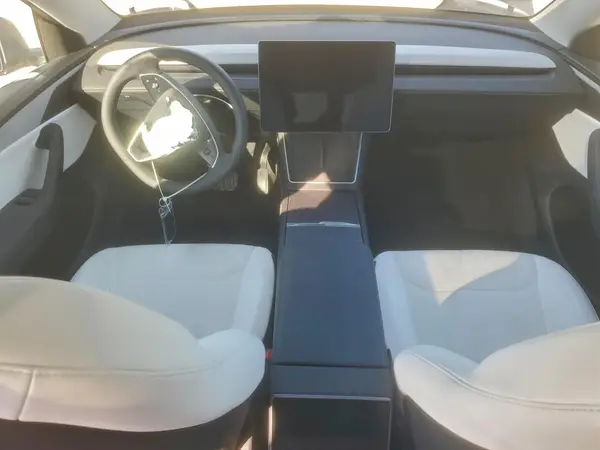 7SAYGDED6TA418764 2026 TESLA MODEL Y - Image 8