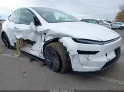 7SAYGDED6TA427531 2026 TESLA MODEL Y