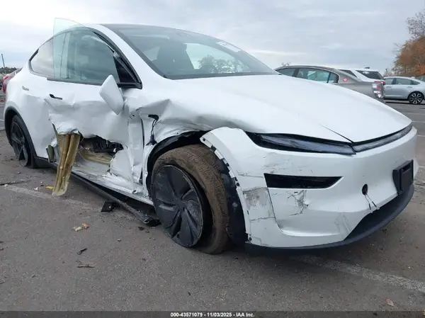 7SAYGDED6TA427531 2026 TESLA MODEL Y - Image 1