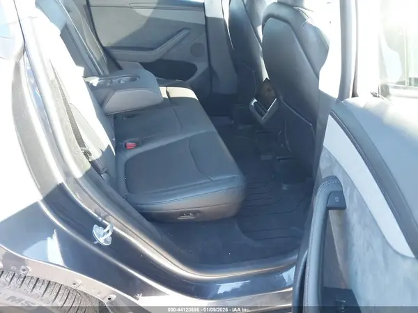 7SAYGDED6TA474008 2026 TESLA MODEL Y - Image 8