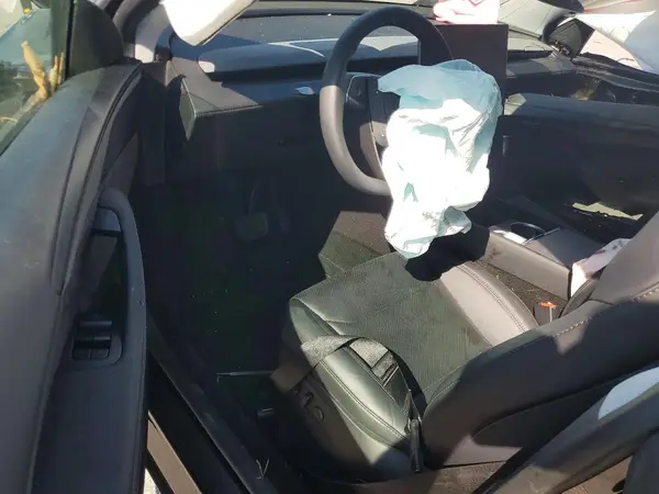 7SAYGDED6TA484084 2026 TESLA MODEL Y - Image 8
