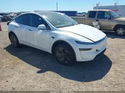 7SAYGDED6TA493013 2026 TESLA MODEL Y