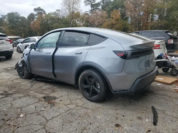 7SAYGDED6TA500770 2026 TESLA MODEL Y - Image 2
