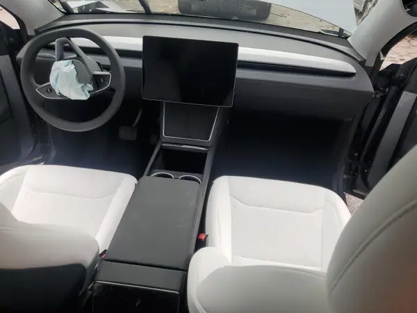 7SAYGDED6TA500770 2026 TESLA MODEL Y - Image 8