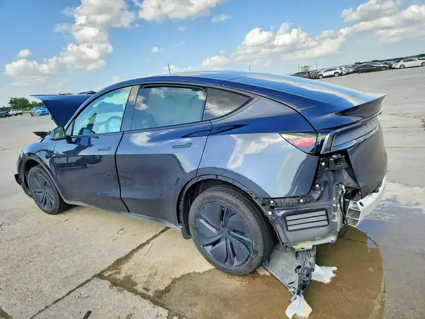 7SAYGDED6TA586498 2026 TESLA MODEL Y - Image 2