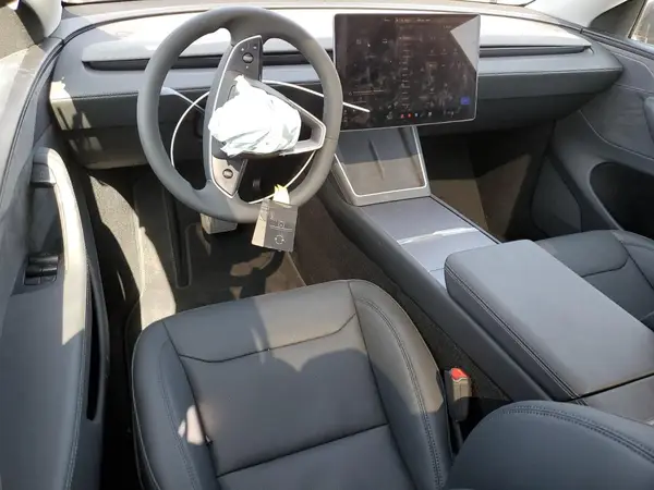 7SAYGDED6TF381475 2026 TESLA MODEL Y - Image 8