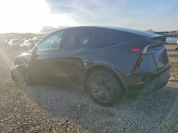 7SAYGDED6TF394811 2026 TESLA MODEL Y - Image 2