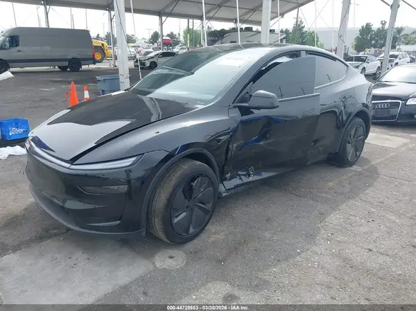 7SAYGDED6TF404804 2026 TESLA MODEL Y - Image 2