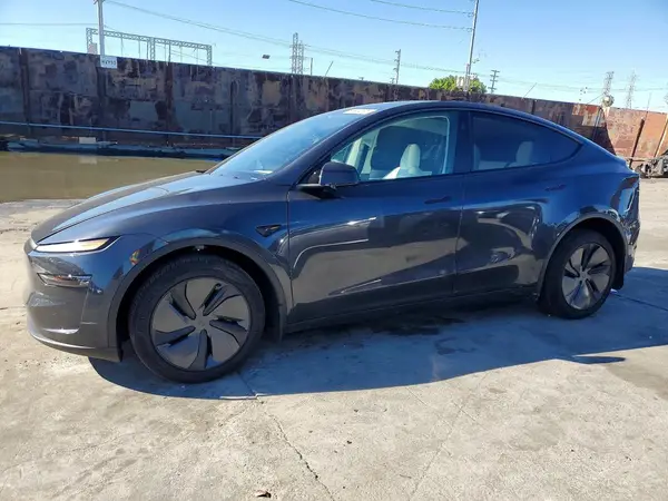 7SAYGDED6TF417715 2026 TESLA MODEL Y - Image 1