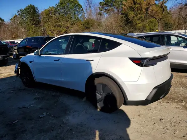 7SAYGDED6TF433493 2026 TESLA MODEL Y - Image 2