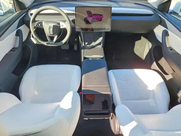 7SAYGDED6TF433493 2026 TESLA MODEL Y - Image 8