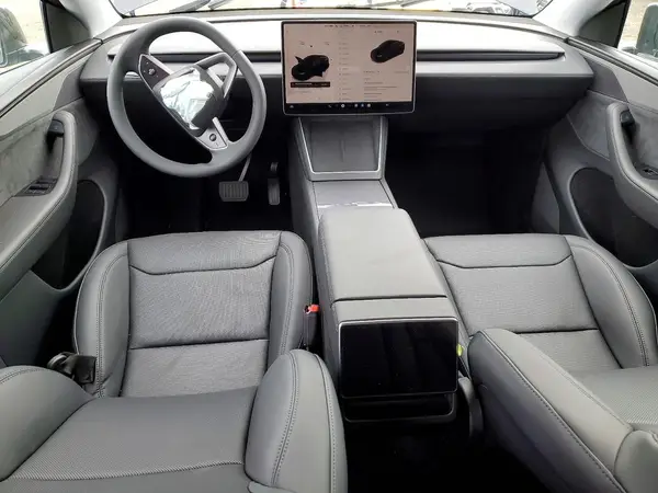 7SAYGDED6TF458202 2026 TESLA MODEL Y - Image 8