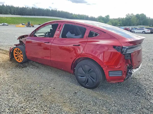 7SAYGDED6TF550829 2026 TESLA MODEL Y - Image 2