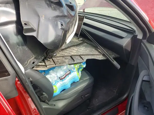 7SAYGDED6TF550829 2026 TESLA MODEL Y - Image 8