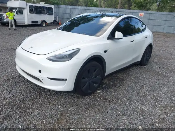 7SAYGDED7PF922913 2023 TESLA MODEL Y - Image 2