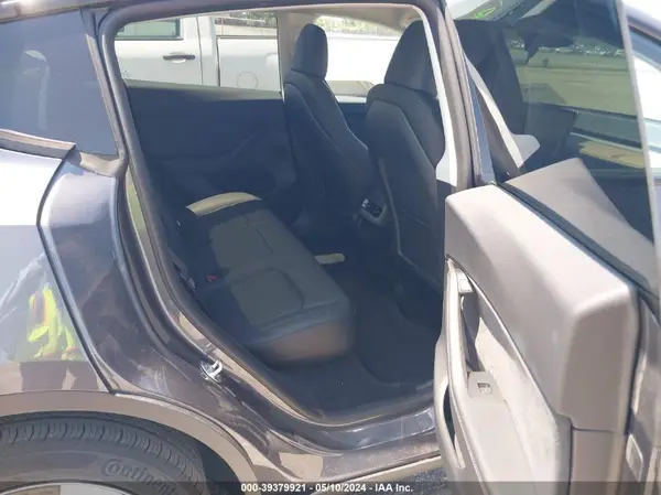 7SAYGDED7PF933832 2023 TESLA MODEL Y - Image 8