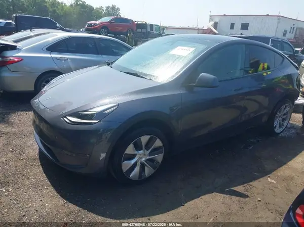 7SAYGDED7PF947357 2023 TESLA MODEL Y - Image 2