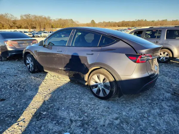 7SAYGDED7PF957290 2023 TESLA MODEL Y - Image 2