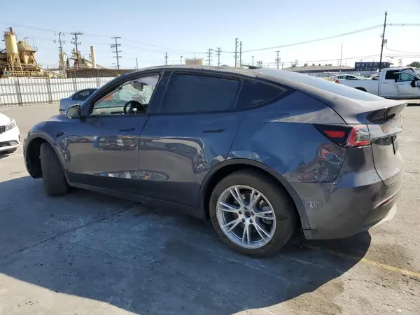 7SAYGDED7PF963865 2023 TESLA MODEL Y - Image 2
