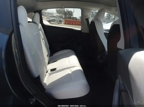 7SAYGDED7PF965163 2023 TESLA MODEL Y - Image 8