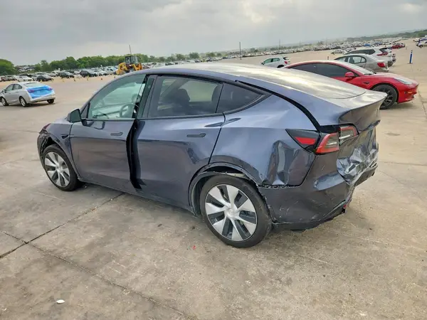 7SAYGDED7PF965244 2023 TESLA MODEL Y - Image 2