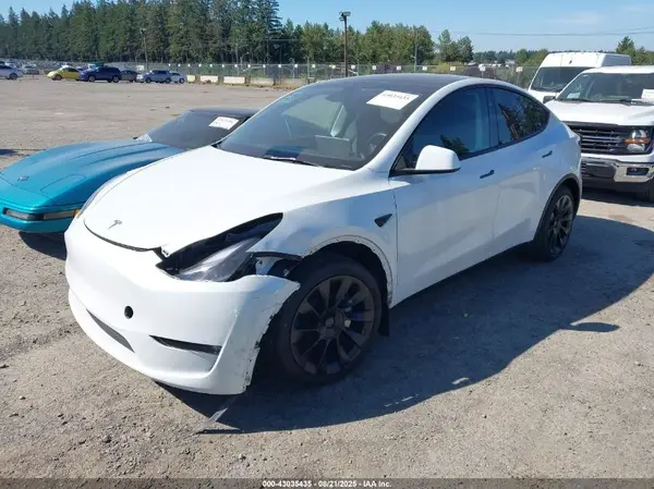 7SAYGDED7PF969892 2023 TESLA MODEL Y - Image 2