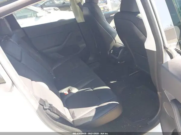 7SAYGDED7PF969892 2023 TESLA MODEL Y - Image 8