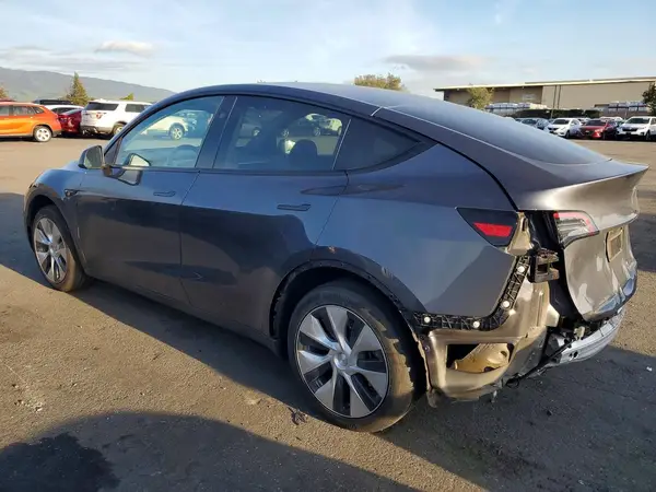 7SAYGDED7PF972078 2023 TESLA MODEL Y - Image 2