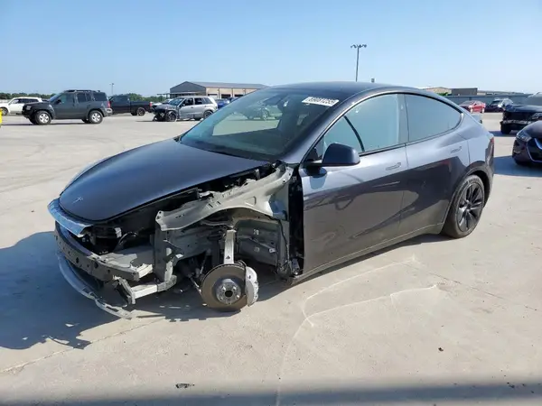 7SAYGDED7RA308461 2024 TESLA MODEL Y - Image 1