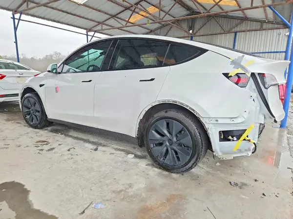 7SAYGDED7RA316463 2024 TESLA MODEL Y - Image 2