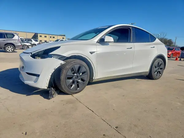 7SAYGDED7RA331707 2024 TESLA MODEL Y - Image 1