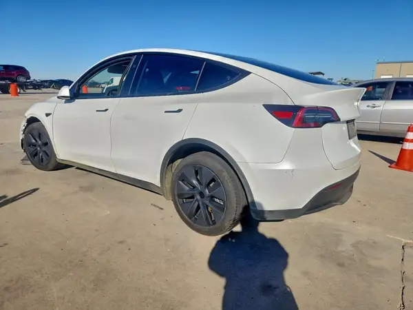 7SAYGDED7RA331707 2024 TESLA MODEL Y - Image 2