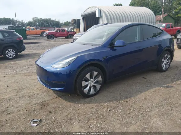 7SAYGDED7RF017154 2024 TESLA MODEL Y - Image 2