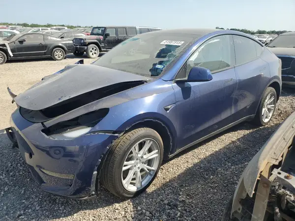 7SAYGDED7RF043835 2024 TESLA MODEL Y - Image 1