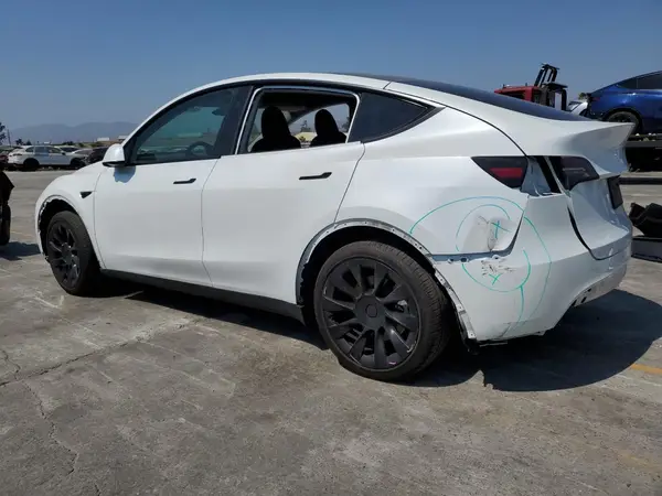 7SAYGDED7RF044614 2024 TESLA MODEL Y - Image 2