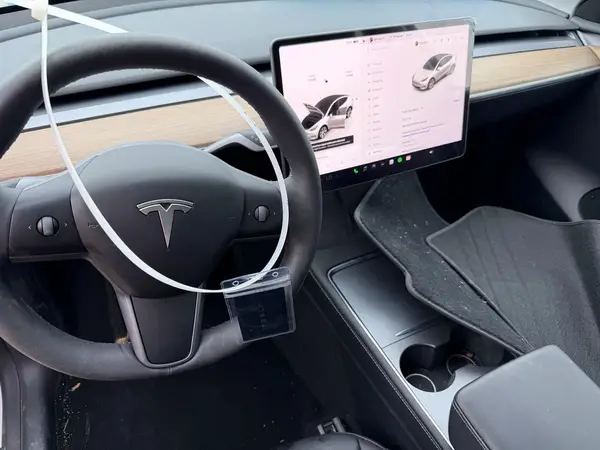 7SAYGDED7RF046475 2024 TESLA MODEL Y - Image 8