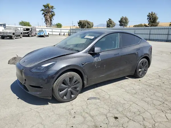 7SAYGDED7RF050963 2016 TESLA MODEL Y - Image 1
