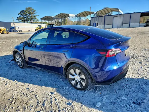 7SAYGDED7RF052423 2024 TESLA MODEL Y - Image 2
