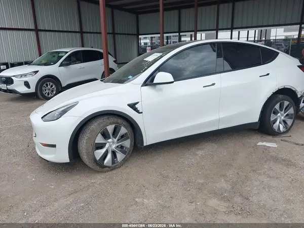 7SAYGDED7RF055032 2024 TESLA MODEL Y - Image 2