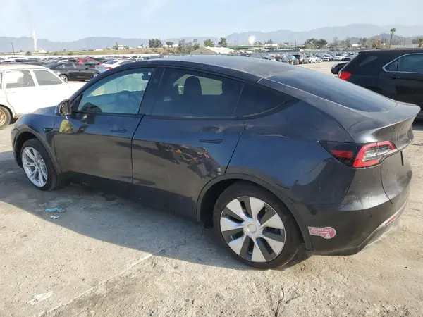 7SAYGDED7RF055676 2024 TESLA MODEL Y - Image 2