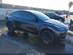 7SAYGDED7RF056018 2024 TESLA MODEL Y