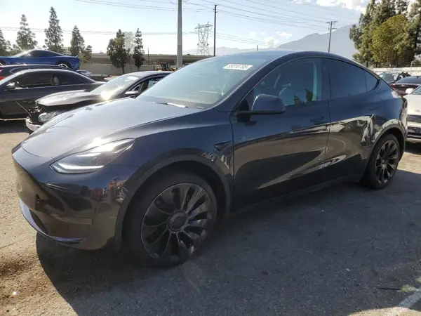 7SAYGDED7RF056973 2024 TESLA MODEL Y - Image 1