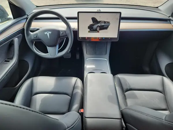 7SAYGDED7RF079556 2024 TESLA MODEL Y - Image 8