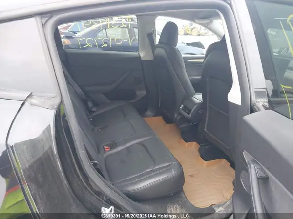 7SAYGDED7RF092727 2024 TESLA MODEL Y - Image 8