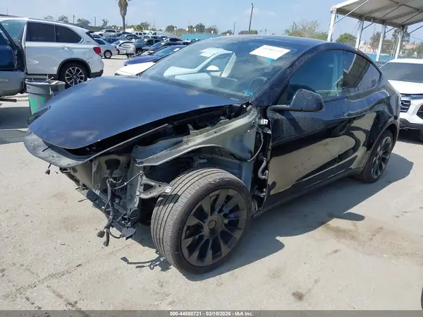 7SAYGDED7RF094946 2024 TESLA MODEL Y - Image 2