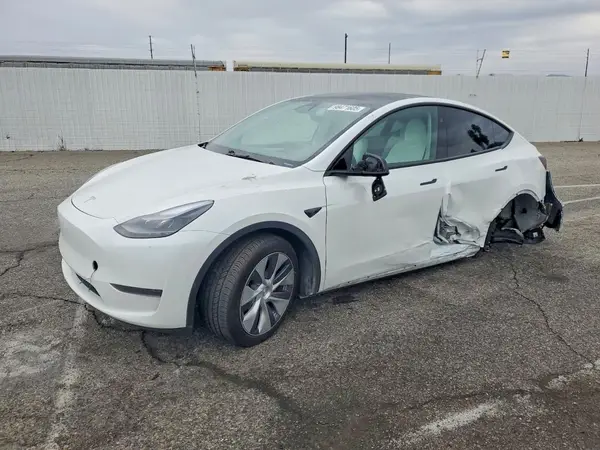 7SAYGDED7RF096969 2024 TESLA MODEL Y - Image 1