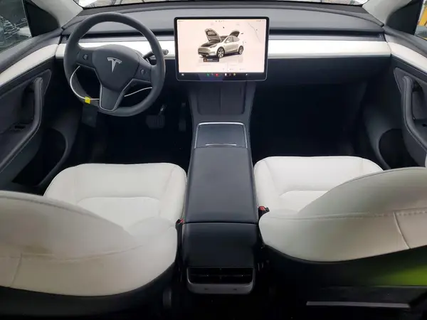 7SAYGDED7RF096969 2024 TESLA MODEL Y - Image 8