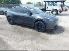 7SAYGDED7RF097040 2024 TESLA MODEL Y