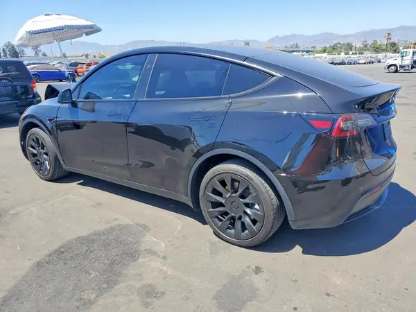 7SAYGDED7RF103161 2024 TESLA MODEL Y - Image 2